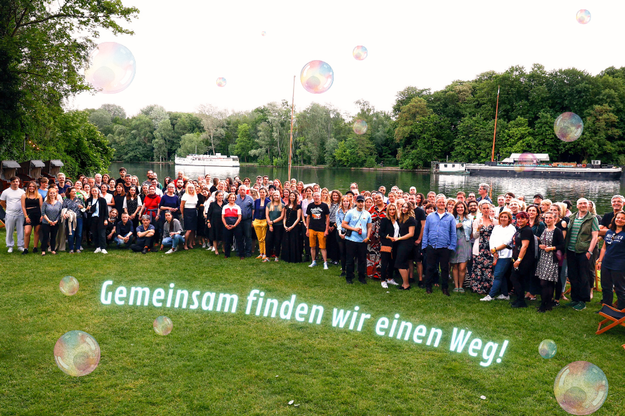 Jubiläumsbild Schreiben